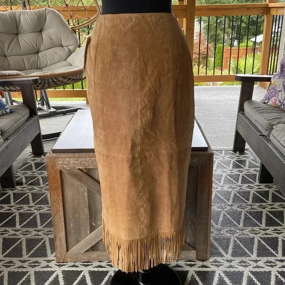 *Vintage* Lew Magram Collection New York | Suede Tassle Skirt - Picture 4 of 10
